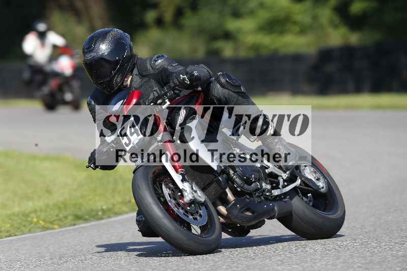/44 09.08.2025 Plüss Moto Sport ADR/Einsteiger/54